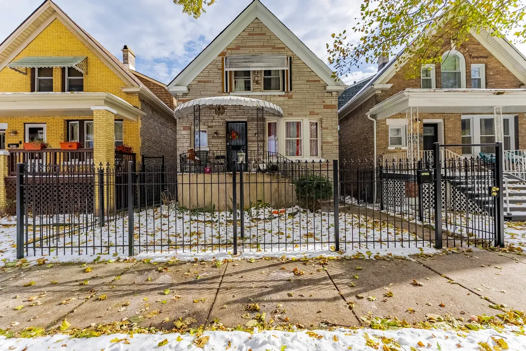 6933 South Michigan Avenue Chicago IL 60637