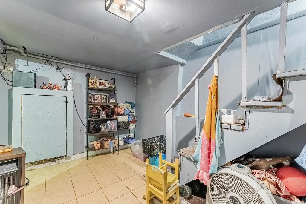6933 South Michigan Avenue Chicago IL 60637