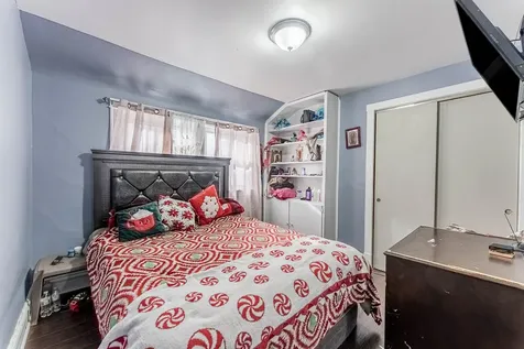 6933 South Michigan Avenue Chicago IL 60637