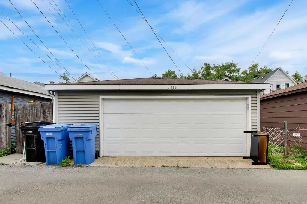 3315 West Hutchinson Street Chicago IL 60618