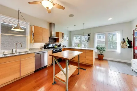 3315 West Hutchinson Street Chicago IL 60618