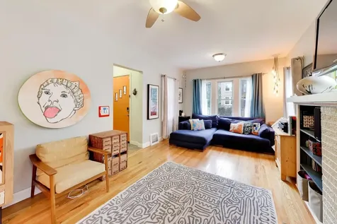 3315 West Hutchinson Street Chicago IL 60618
