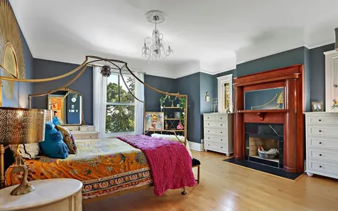 34 Logan Loop Highland Park IL 60035