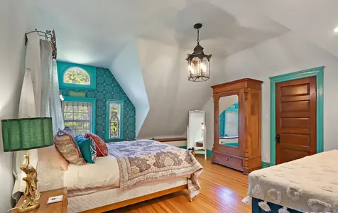 34 Logan Loop Highland Park IL 60035