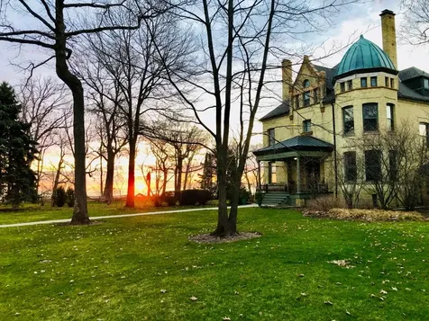 34 Logan Loop Highland Park IL 60035