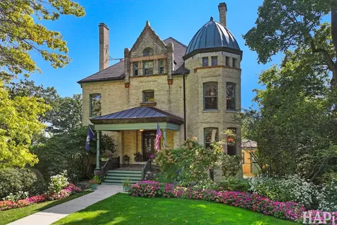 34 Logan Loop Highland Park IL 60035