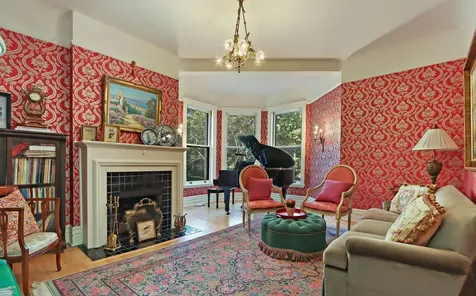 34 Logan Loop Highland Park IL 60035