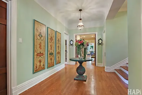 34 Logan Loop Highland Park IL 60035
