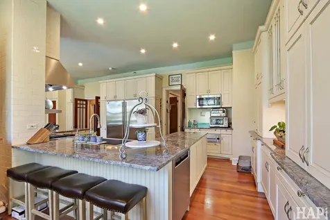 34 Logan Loop Highland Park IL 60035