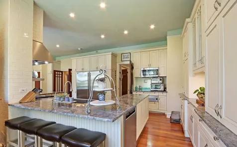 34 Logan Loop Highland Park IL 60035