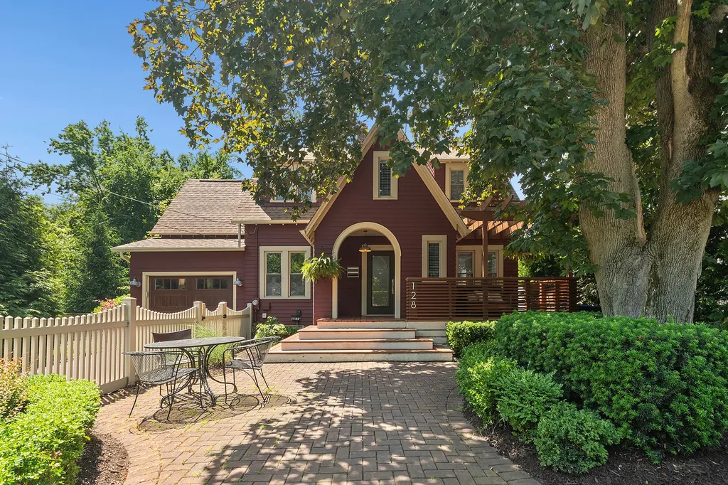 128 Gum Street New Lenox IL 60451
