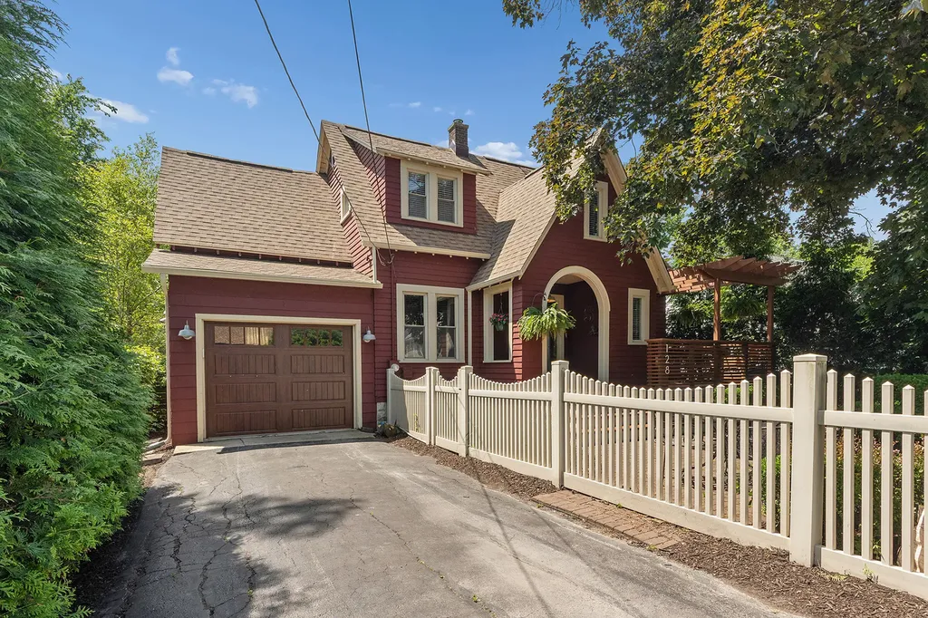 128 Gum Street New Lenox IL 60451