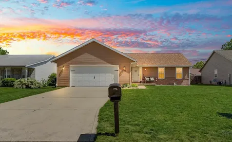 1430 Honeysuckle Lane Farmer City IL 61842
