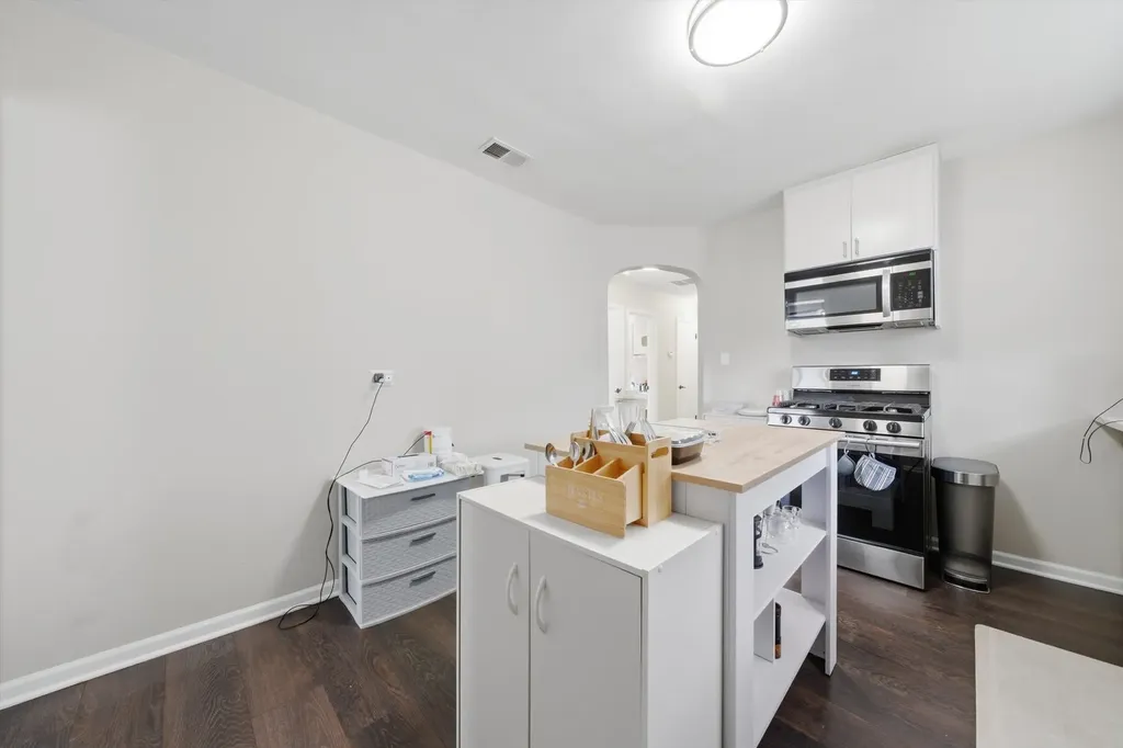 3907 North Nottingham Avenue Chicago IL 60634