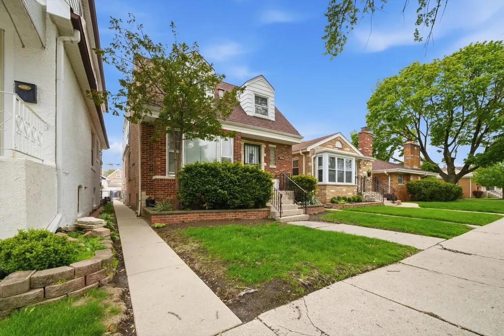 3907 North Nottingham Avenue Chicago IL 60634