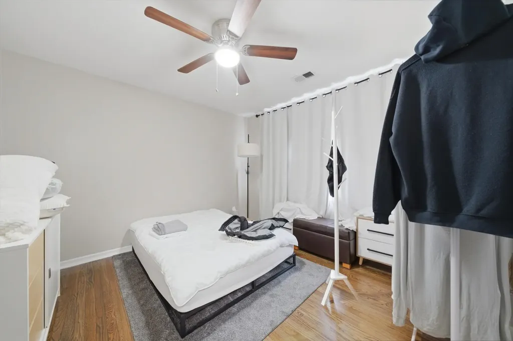 3907 North Nottingham Avenue Chicago IL 60634