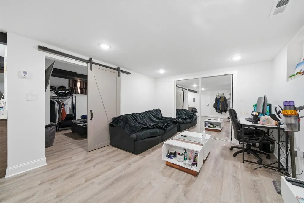 3907 North Nottingham Avenue Chicago IL 60634