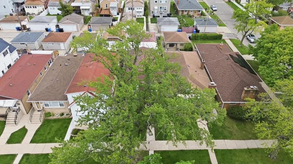 3907 North Nottingham Avenue Chicago IL 60634