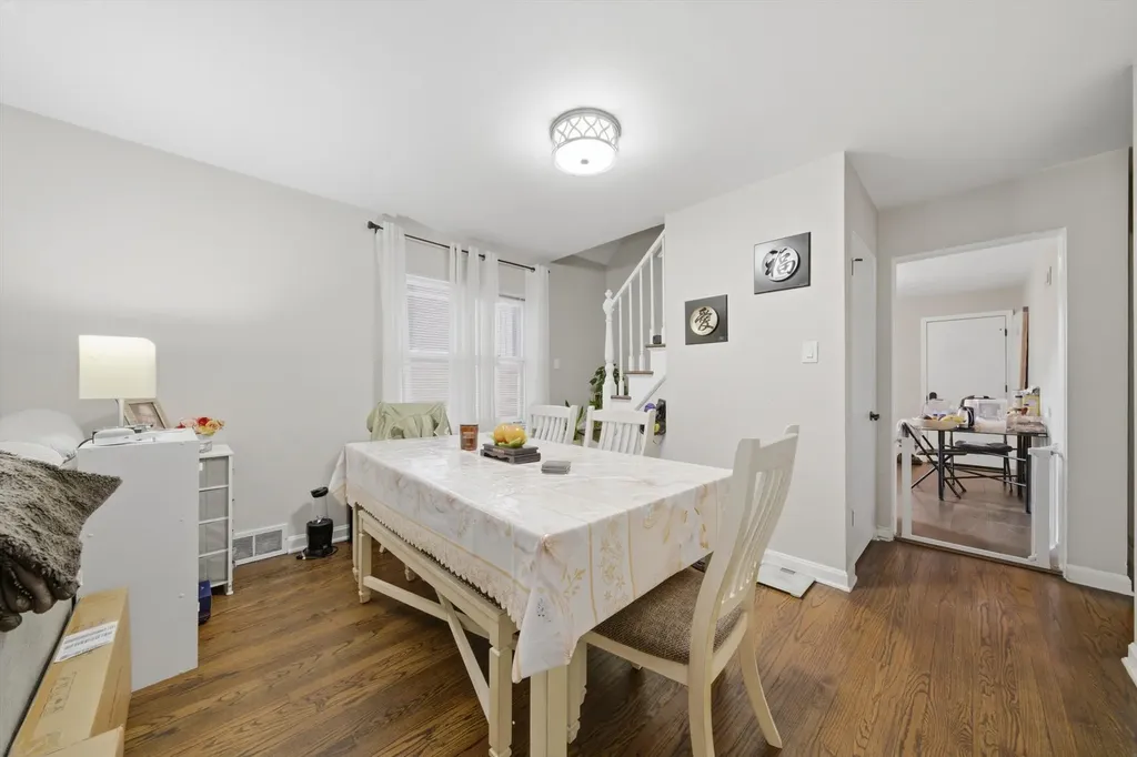 3907 North Nottingham Avenue Chicago IL 60634