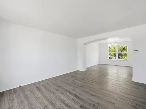 225 Parkside Lane Oswego IL 60543