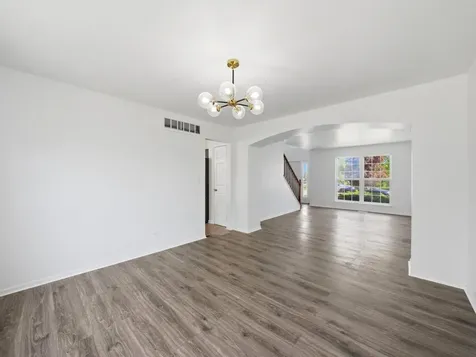 225 Parkside Lane Oswego IL 60543