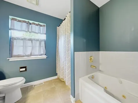 225 Parkside Lane Oswego IL 60543