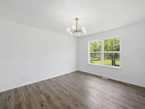 225 Parkside Lane Oswego IL 60543