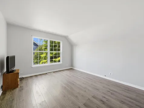225 Parkside Lane Oswego IL 60543
