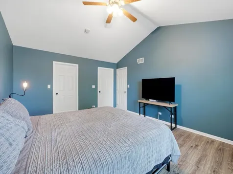 225 Parkside Lane Oswego IL 60543