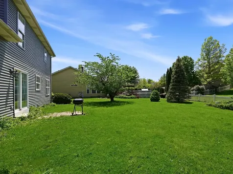225 Parkside Lane Oswego IL 60543