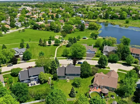 225 Parkside Lane Oswego IL 60543