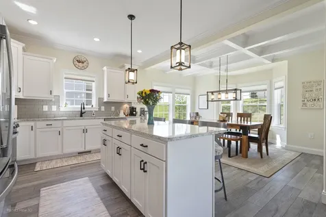 167 Hialeah Lane Grayslake IL 60030
