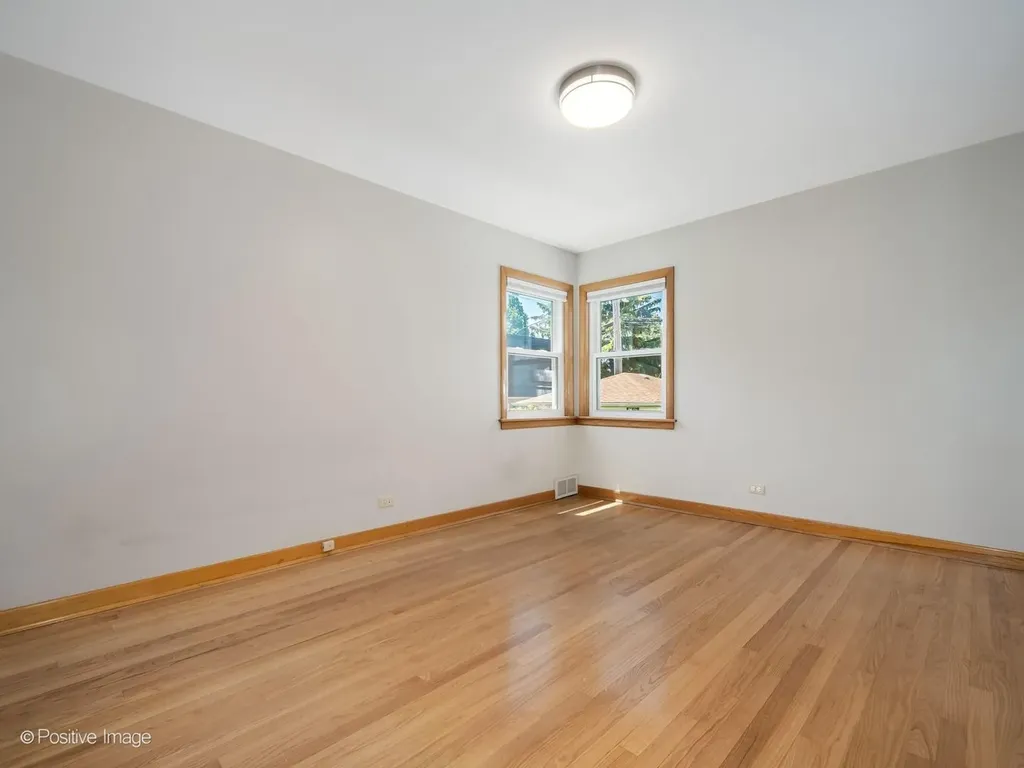 6038 North Austin Avenue Chicago IL 60646