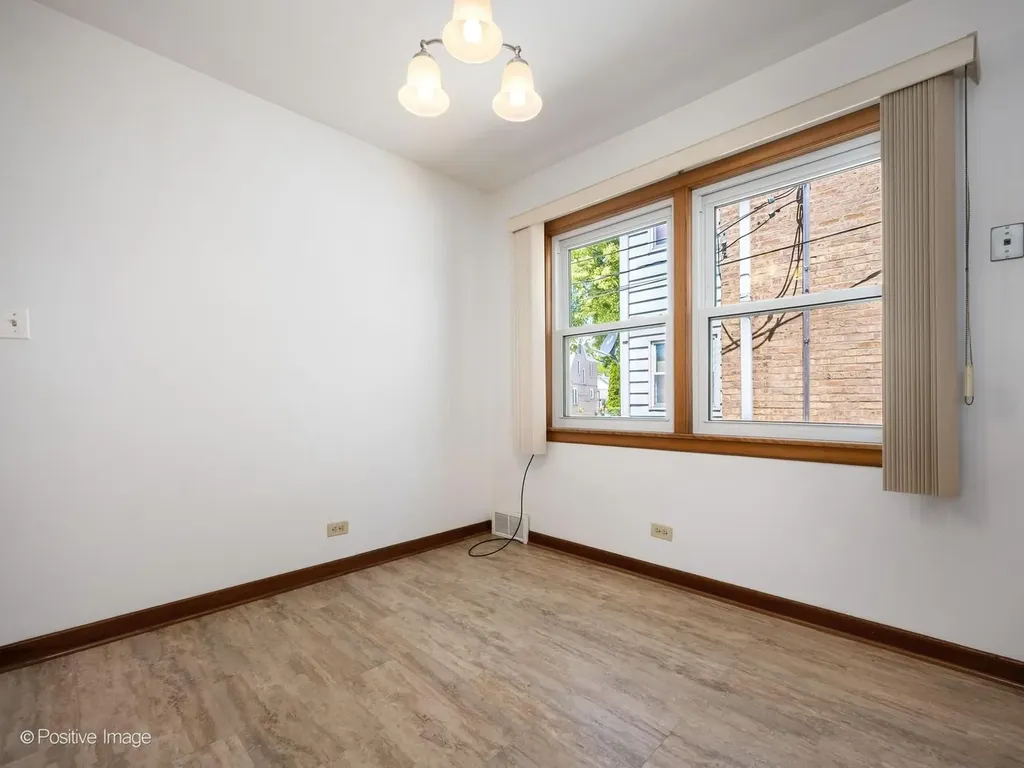 6038 North Austin Avenue Chicago IL 60646