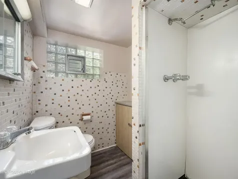6038 North Austin Avenue Chicago IL 60646