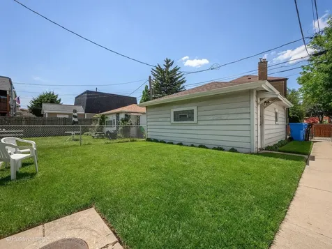 6038 North Austin Avenue Chicago IL 60646