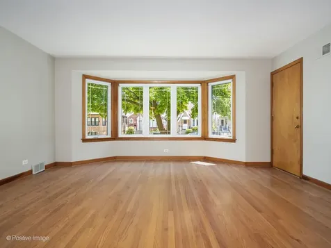 6038 North Austin Avenue Chicago IL 60646
