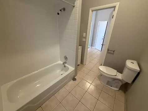 368 East 59th Street Chicago IL 60637