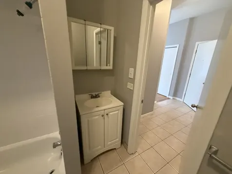 368 East 59th Street Chicago IL 60637