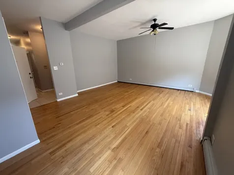 368 East 59th Street Chicago IL 60637