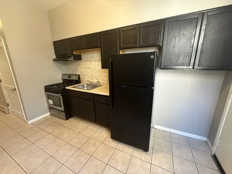 368 East 59th Street Chicago IL 60637