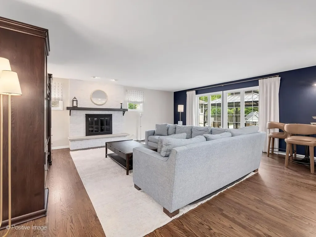 21W768 Mccarron Road Glen Ellyn IL 60137