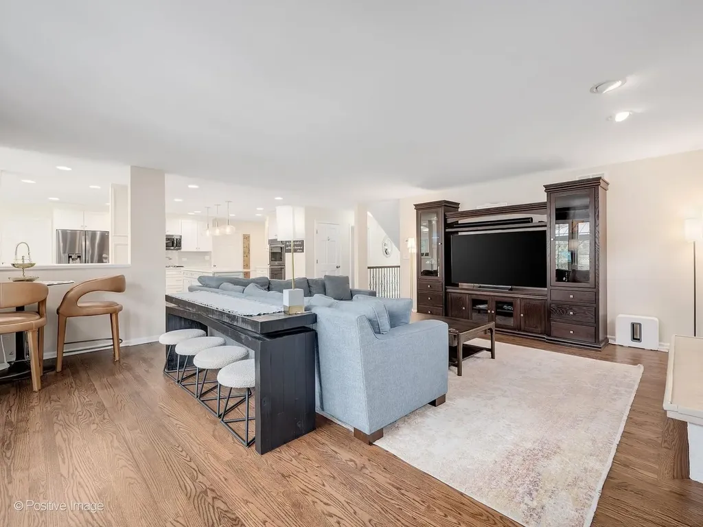 21W768 Mccarron Road Glen Ellyn IL 60137