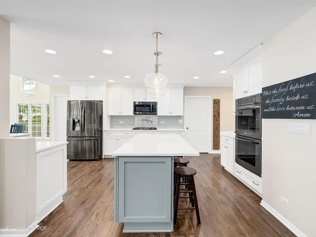 21W768 Mccarron Road Glen Ellyn IL 60137