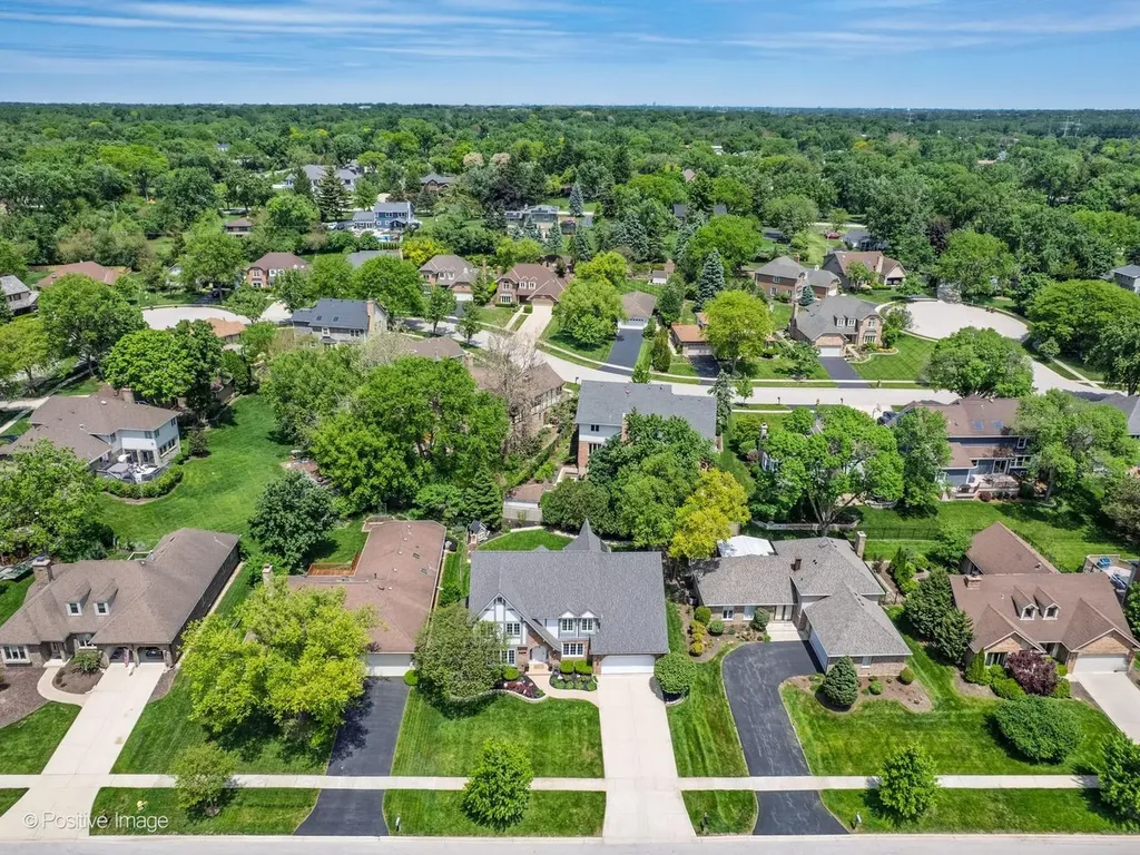 21W768 Mccarron Road Glen Ellyn IL 60137