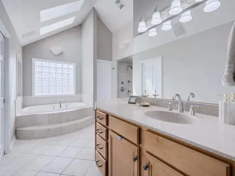 21W768 Mccarron Road Glen Ellyn IL 60137