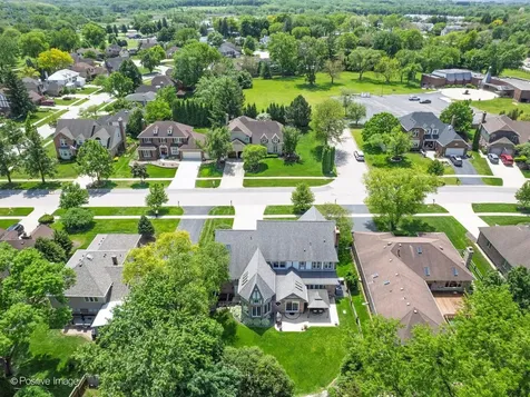 21W768 Mccarron Road Glen Ellyn IL 60137
