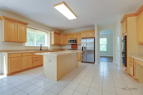 2224 Cathedral Court Gurnee IL 60031