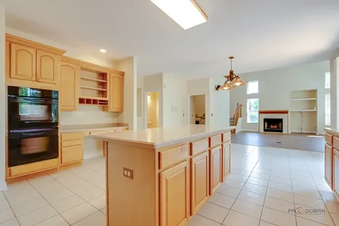 2224 Cathedral Court Gurnee IL 60031