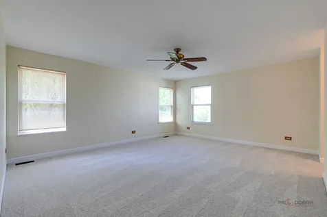 2224 Cathedral Court Gurnee IL 60031